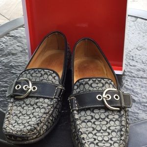 Classic coach print loafers